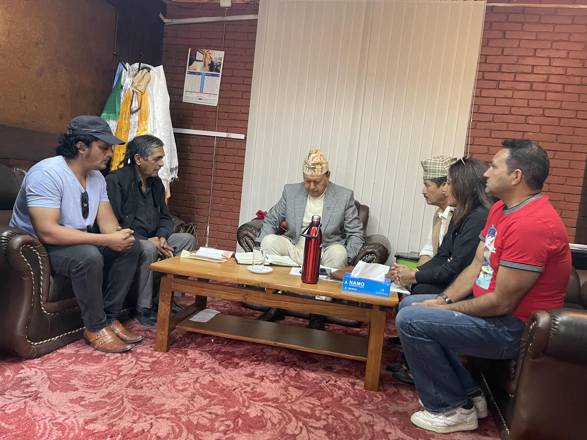 नेपाल चलचित्र कलाकार संघले स्वास्थ्य मन्त्री बस्नेतसंग गर्यो भेटवार्ता