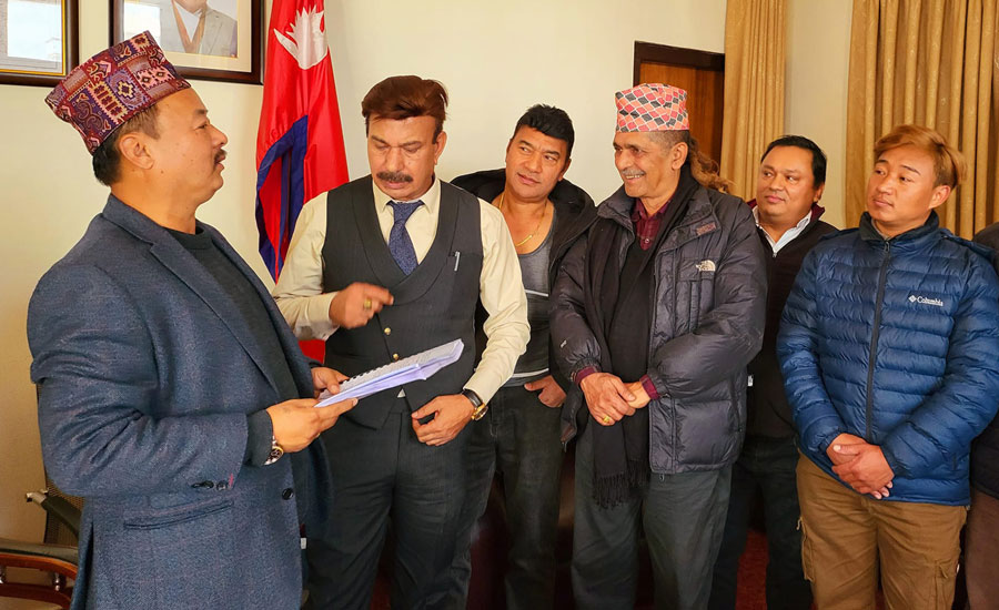 चलचित्र क्षेत्रका ८ संस्थाले भुवन केसीलाई दिए चलचित्र विकास बोर्ड स्वायत्तताको सुझाव