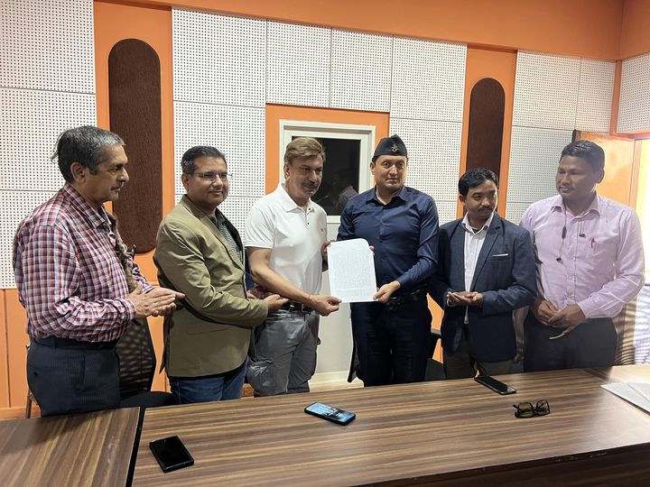 १३ बुँदे मागहरु राख्ने क्रममा चलचित्र सम्बद्ध संघ सस्थाका अध्यक्षज्यूहरु