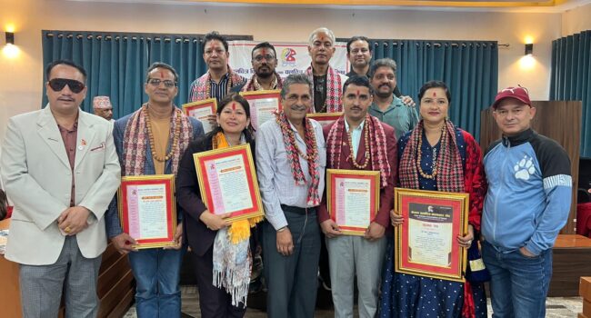 चलचित्र कलाकार संघद्वारा विकास बोर्ड तथा जाँचपास समितिका सदस्यलाई बधाई तथा सम्मान